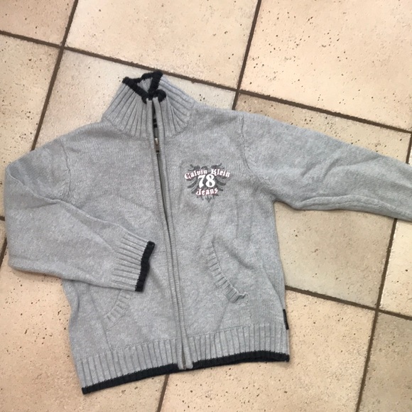 Calvin Klein sweater - Picture 1 of 6